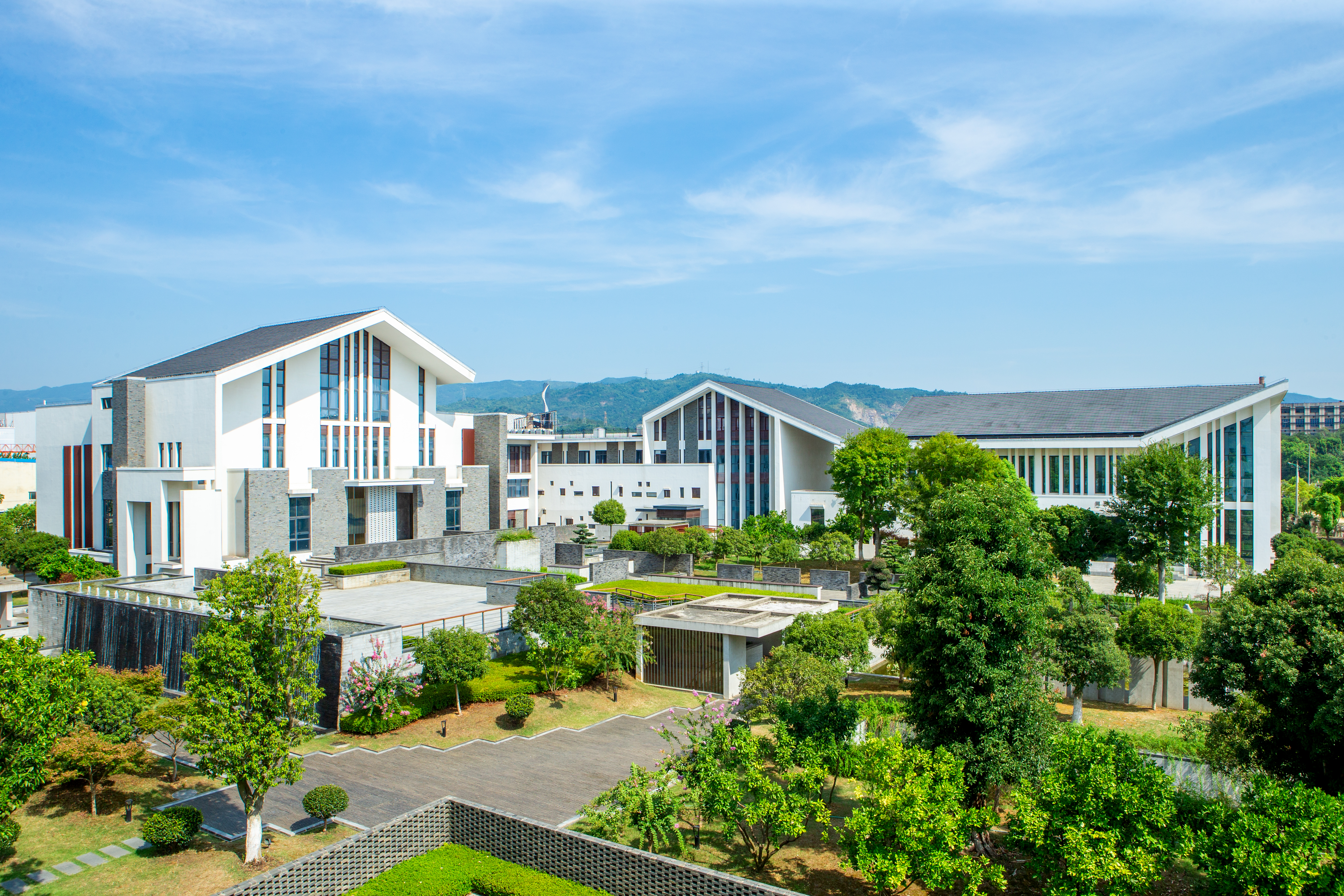 一個西海 一座首府