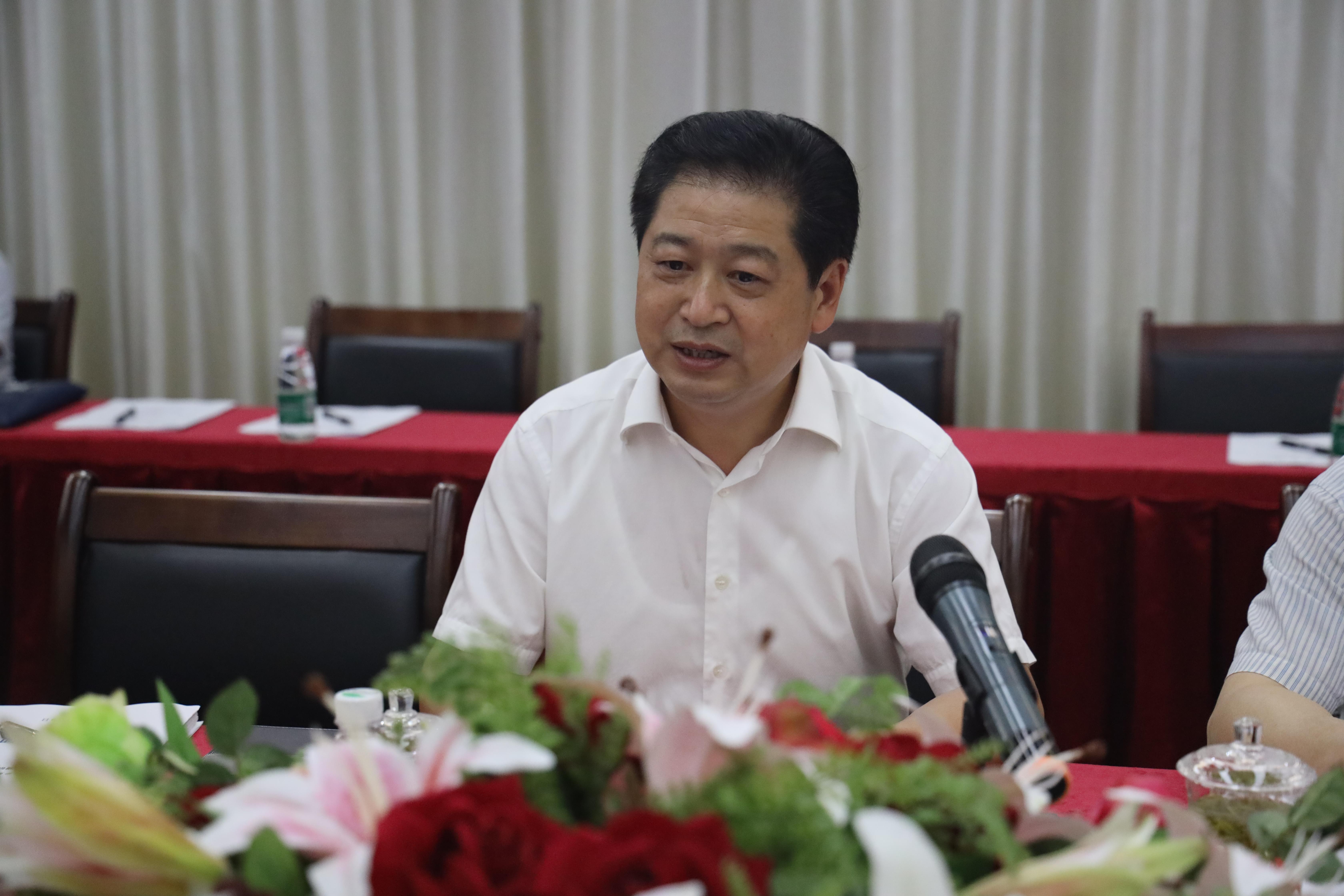 盧廳長講話.JPG